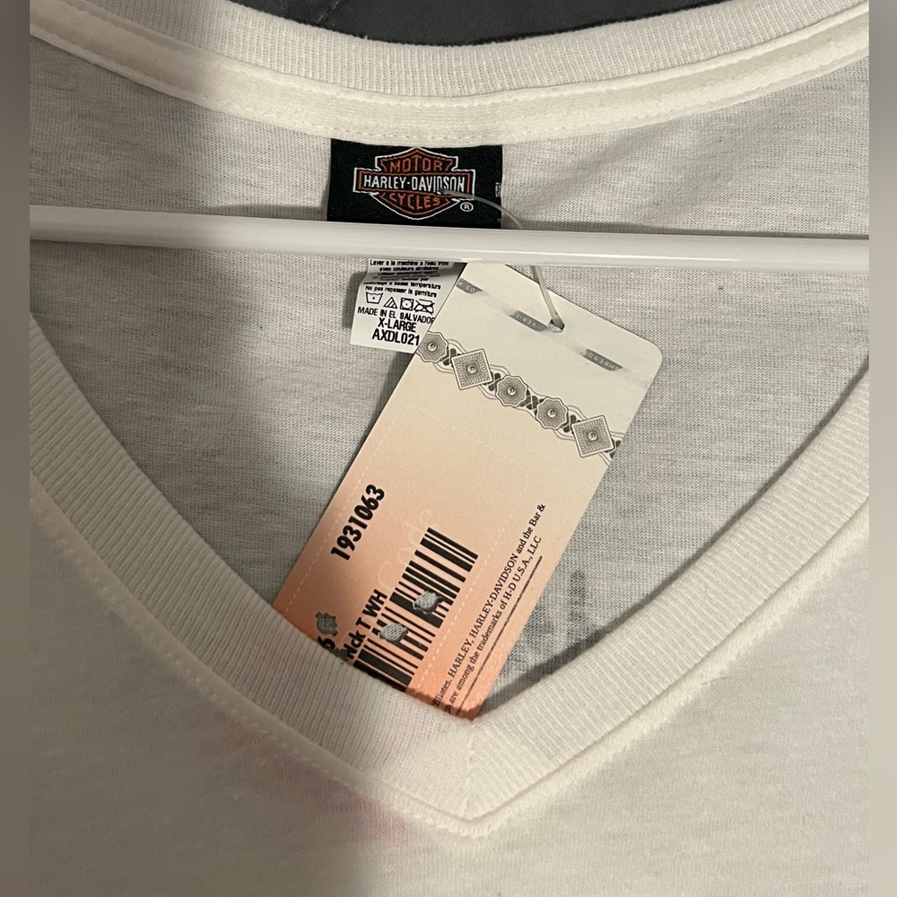Harley-Davidson Thunder Mountain Women’s White Racing Logo T-Shirt - Picture 2 of 3